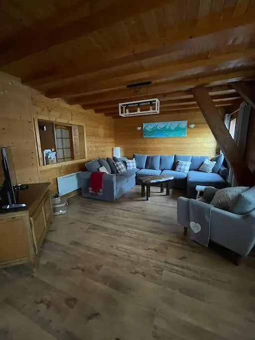 Charme Des Montagnes Et Annecy Apartment Thones
