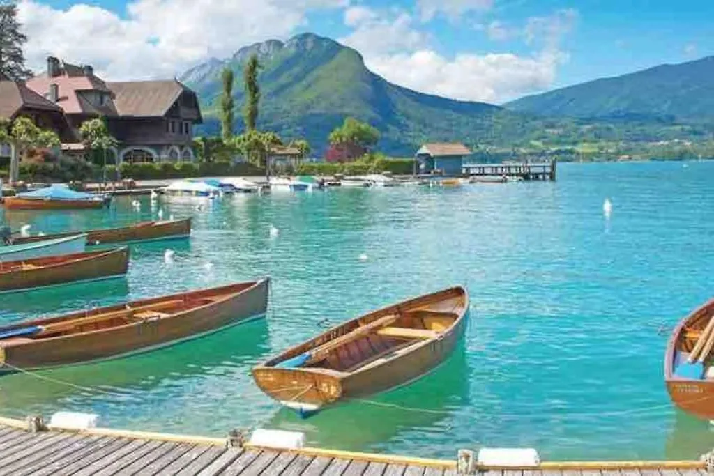 Charme Des Montagnes Et Annecy Apartment Thones